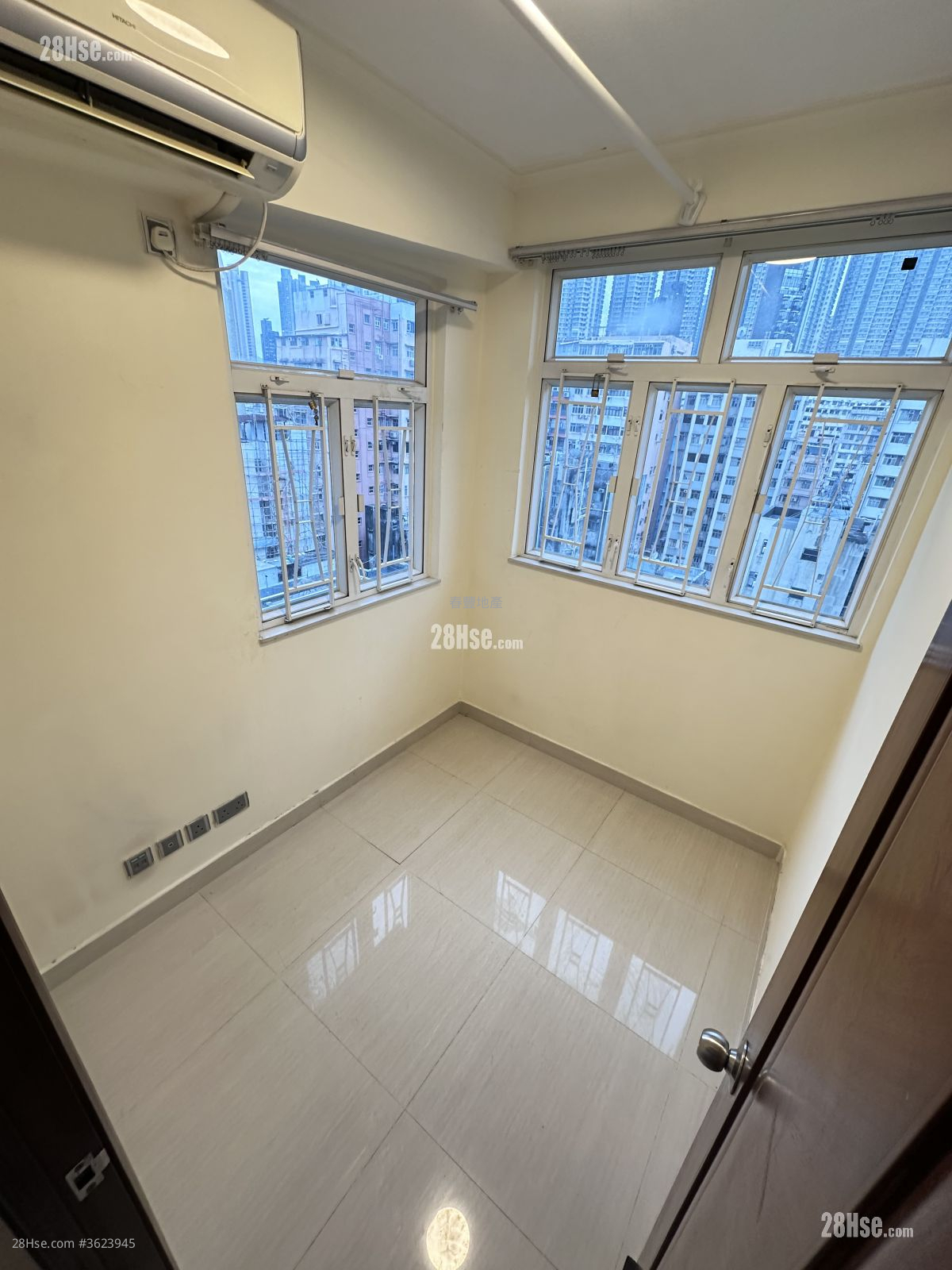 Hang Tat Building Rental 2 Bedrooms , 1 Bathroom 360 ft² Hang Tat Building Rental 2 Bedrooms , 1 Bathroom 360 ft²