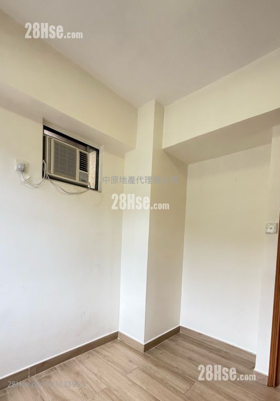 Wai Wah Centre Sell 2 Bedrooms 358 ft² Wai Wah Centre Sell 2 Bedrooms 358 ft²
