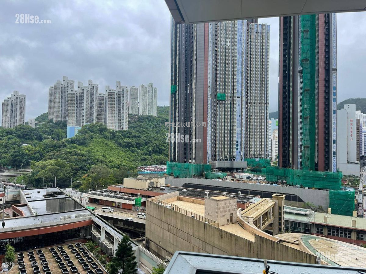 御龍山 售盤 3 房 , 3 浴室 893 平方呎 御龍山 售盤 3 房 , 3 浴室 893 平方呎