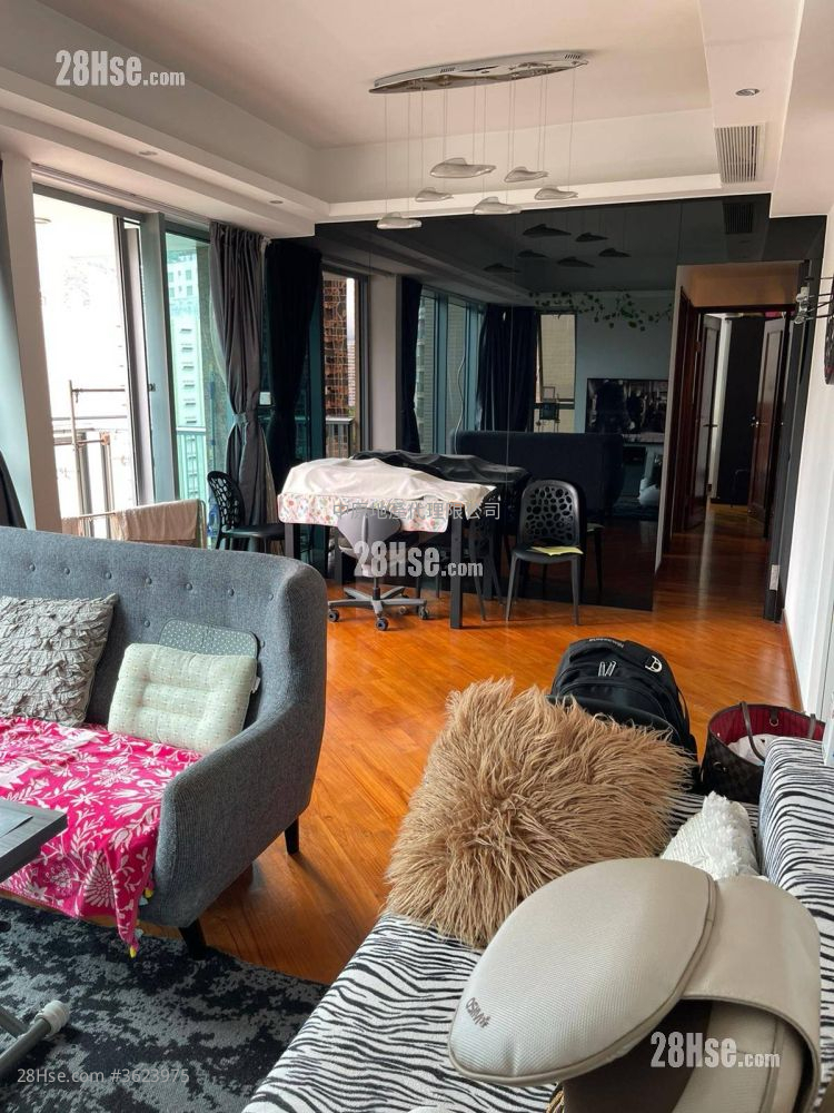 御龍山 售盤 3 房 , 3 浴室 893 平方呎 御龍山 售盤 3 房 , 3 浴室 893 平方呎