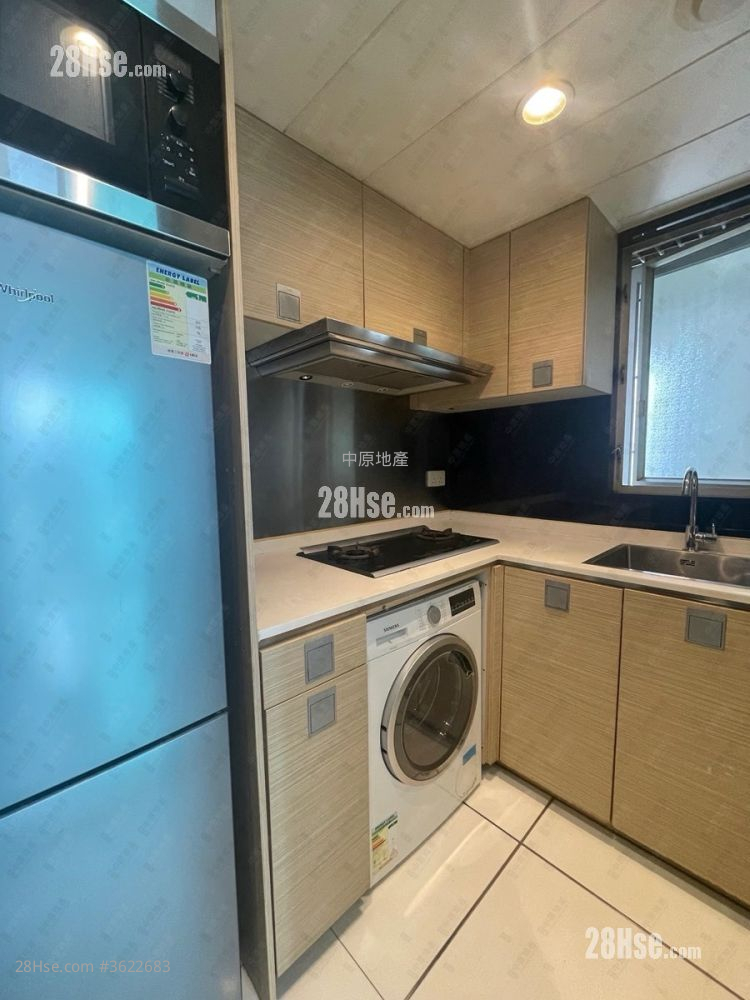 Grand Waterfront Sell 3 Bedrooms , 2 Bathrooms 550 ft² Grand Waterfront Sell 3 Bedrooms , 2 Bathrooms 550 ft²