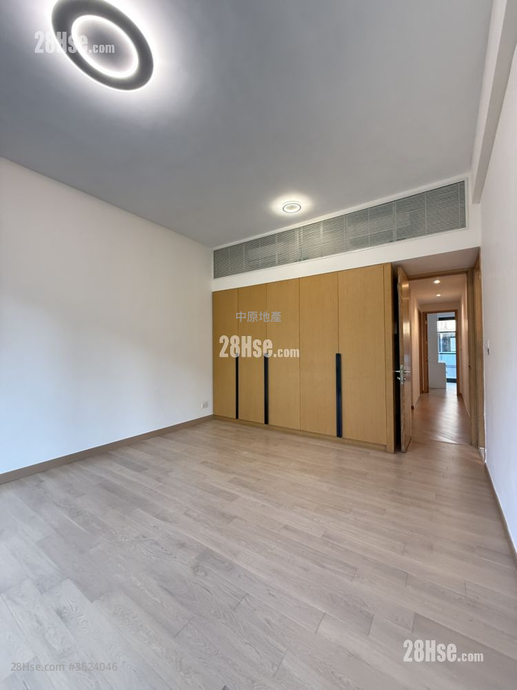 Avignon Rental 2,543 ft² Avignon Rental 2,543 ft²