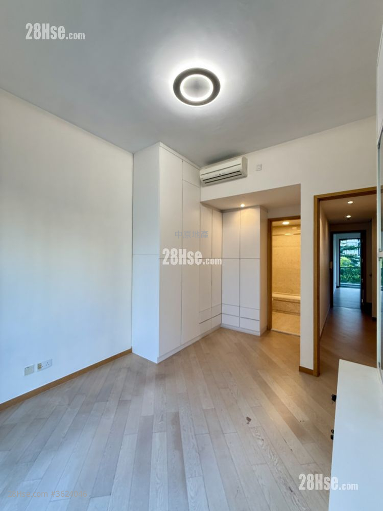 Avignon Rental 2,543 ft² Avignon Rental 2,543 ft²