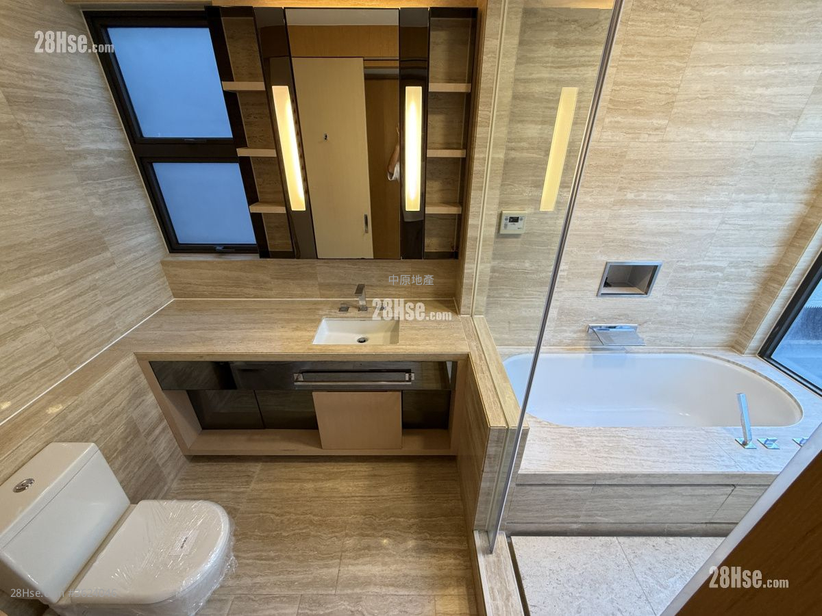 Avignon Rental 2,543 ft² Avignon Rental 2,543 ft²