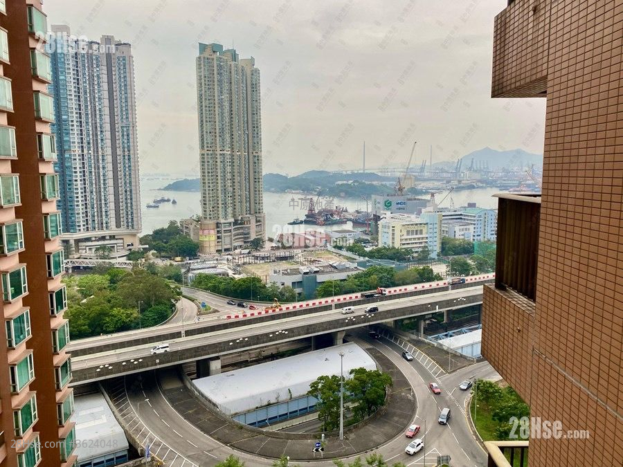 Harbour Green Sell 3 Bedrooms 541 ft² Harbour Green Sell 3 Bedrooms 541 ft²