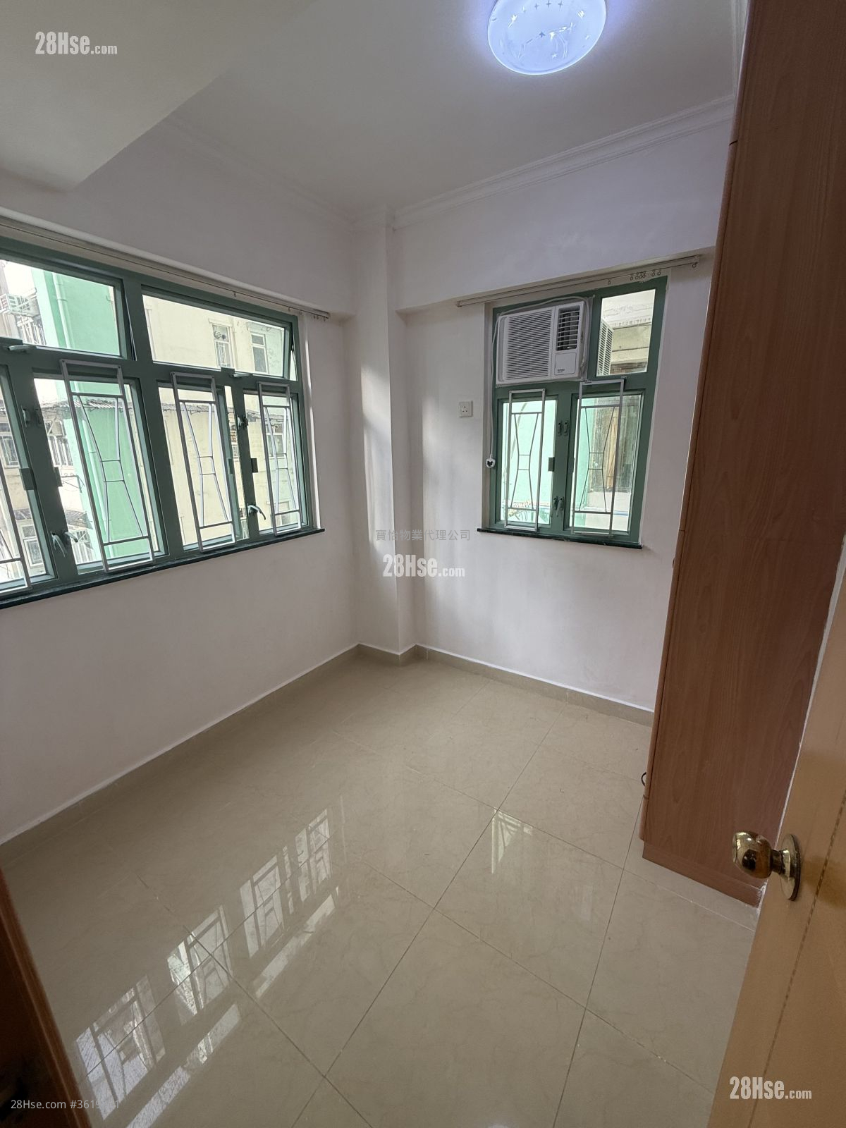 定安大廈 租盤 2 房 , 1 浴室 310 平方呎 定安大廈 租盤 2 房 , 1 浴室 310 平方呎