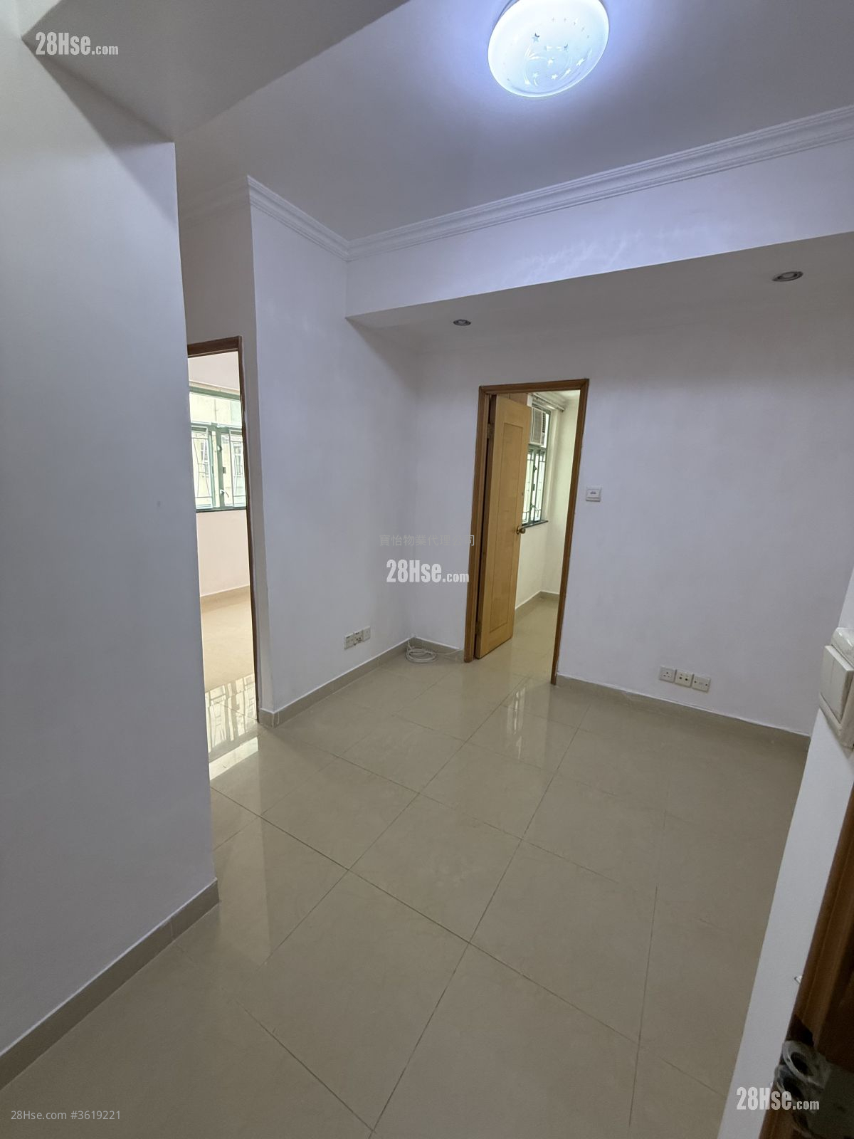 定安大廈 租盤 2 房 , 1 浴室 310 平方呎 定安大廈 租盤 2 房 , 1 浴室 310 平方呎