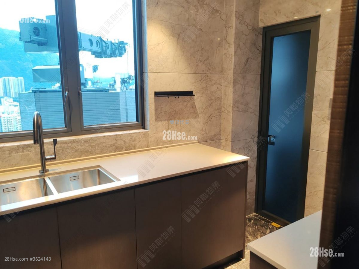 Cullinan Sky Rental 1,367 ft² Cullinan Sky Rental 1,367 ft²