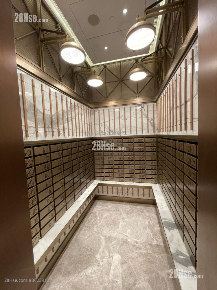 The Vantage Sell 1 Bedroom , 1 Bathroom 189 ft² The Vantage Sell 1 Bedroom , 1 Bathroom 189 ft²