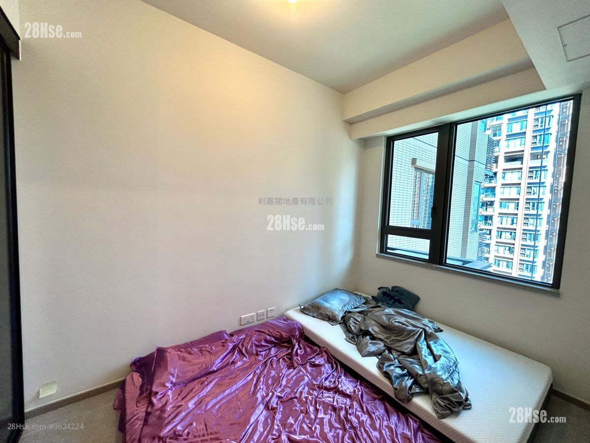 The Yoho Hub Sell 1 Bedroom , 1 Bathroom 349 ft² The Yoho Hub Sell 1 Bedroom , 1 Bathroom 349 ft²