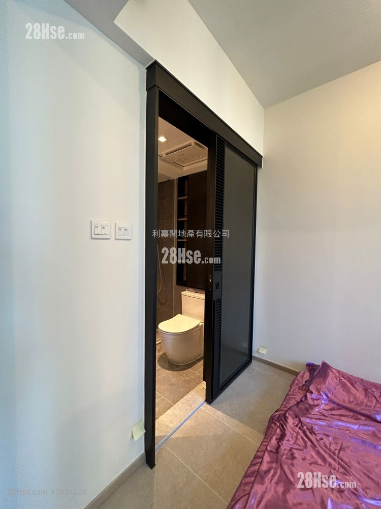 The Yoho Hub Sell 1 Bedroom , 1 Bathroom 349 ft² The Yoho Hub Sell 1 Bedroom , 1 Bathroom 349 ft²