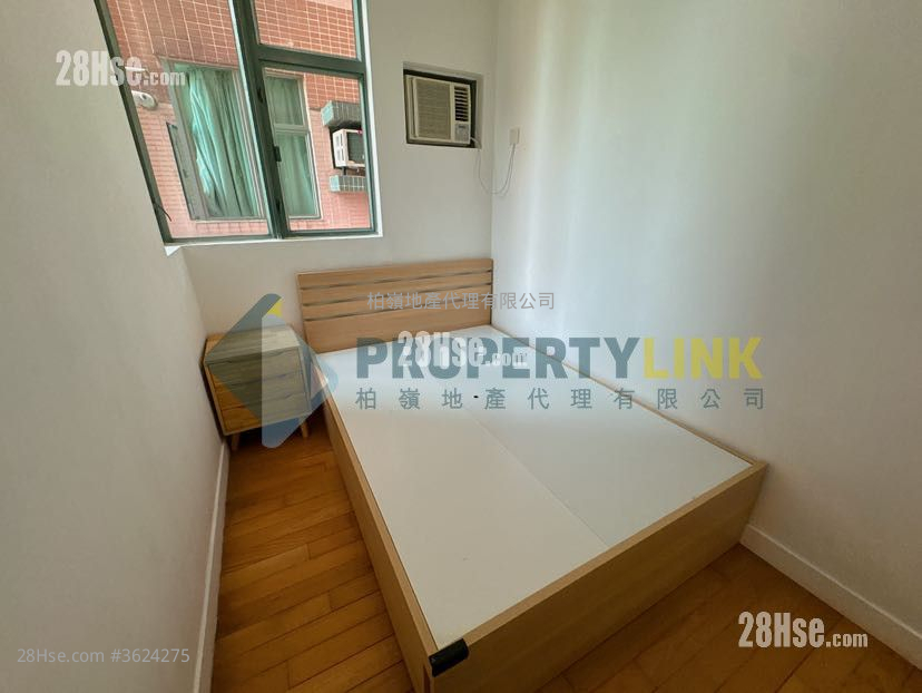 Queen's Terrace Rental 2 Bedrooms , 1 Bathroom 411 ft² Queen's Terrace Rental 2 Bedrooms , 1 Bathroom 411 ft²