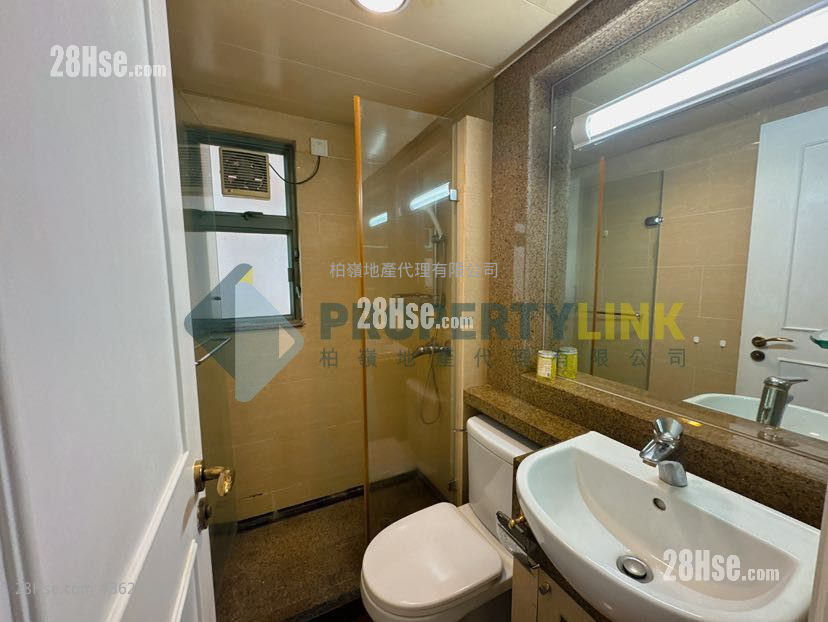 Queen's Terrace Rental 2 Bedrooms , 1 Bathroom 411 ft² Queen's Terrace Rental 2 Bedrooms , 1 Bathroom 411 ft²