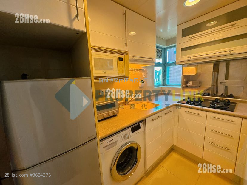 Queen's Terrace Rental 2 Bedrooms , 1 Bathroom 411 ft² Queen's Terrace Rental 2 Bedrooms , 1 Bathroom 411 ft²