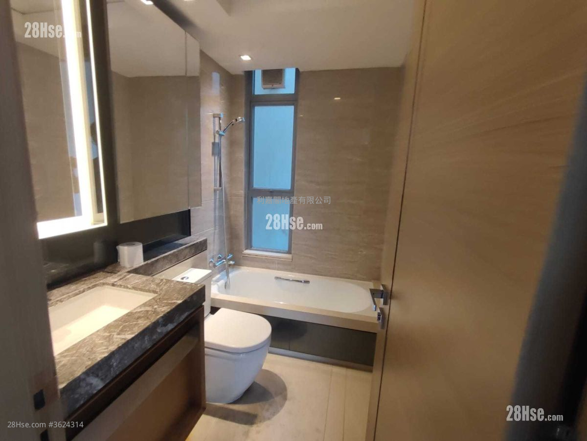 峻巒 售盤 3 房 , 1 浴室 714 平方呎 峻巒 售盤 3 房 , 1 浴室 714 平方呎