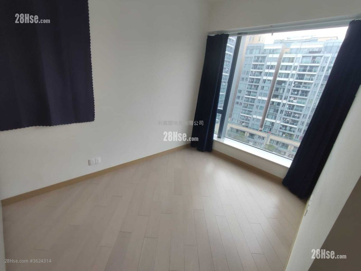 峻巒 售盤 3 房 , 1 浴室 714 平方呎 峻巒 售盤 3 房 , 1 浴室 714 平方呎