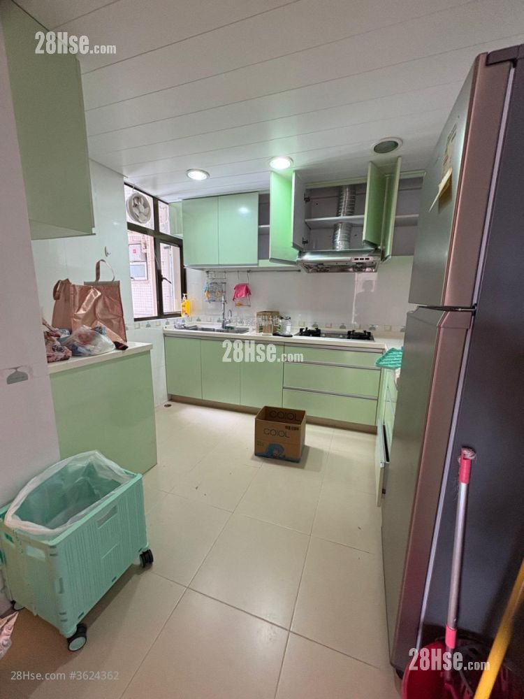 Park Towers Sell 3 Bedrooms , 2 Bathrooms 998 ft² Park Towers Sell 3 Bedrooms , 2 Bathrooms 998 ft²