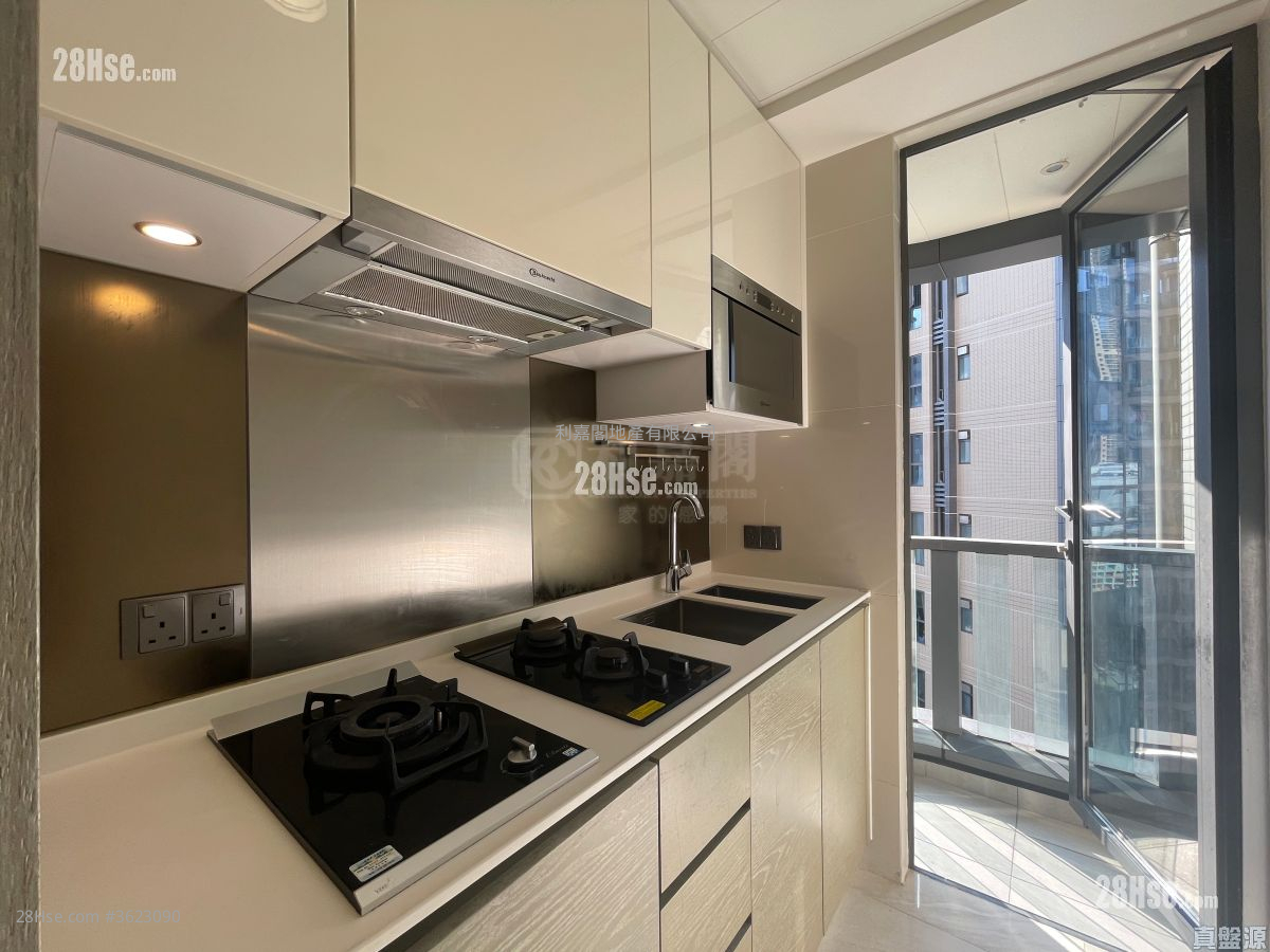 Alto Residences Sell 2 Bedrooms 604 ft² Alto Residences Sell 2 Bedrooms 604 ft²