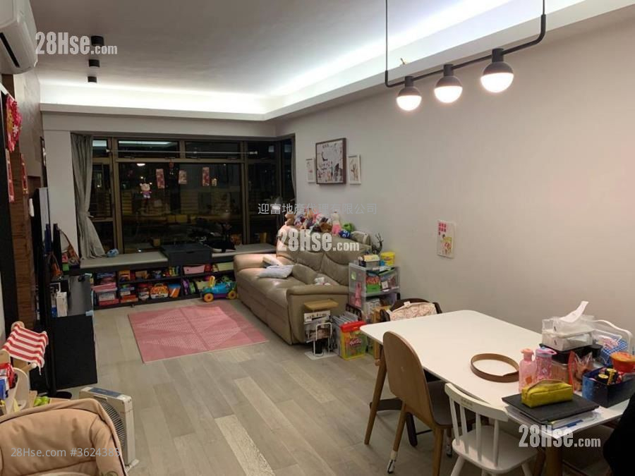 半島豪庭 售盤 4 房 , 3 浴室 920 平方呎