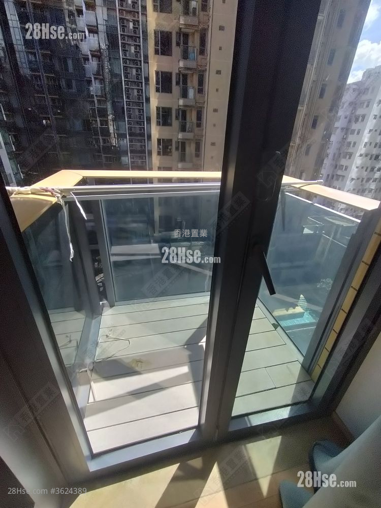 Eltanin Square Mile Rental 2 Bedrooms , 1 Bathroom 390 ft² Eltanin Square Mile Rental 2 Bedrooms , 1 Bathroom 390 ft²