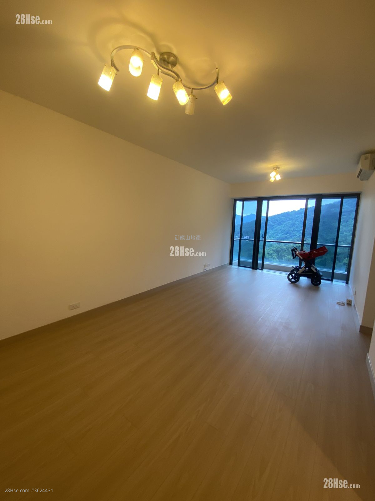 Dragons Range Rental 3 Bedrooms , 2 Bathrooms 985 ft² Dragons Range Rental 3 Bedrooms , 2 Bathrooms 985 ft²