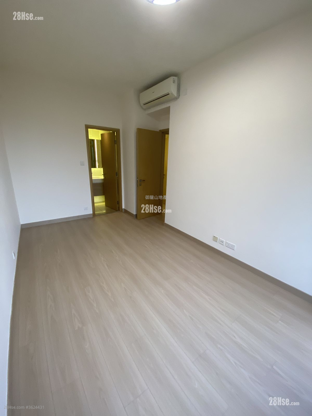 Dragons Range Rental 3 Bedrooms , 2 Bathrooms 985 ft² Dragons Range Rental 3 Bedrooms , 2 Bathrooms 985 ft²