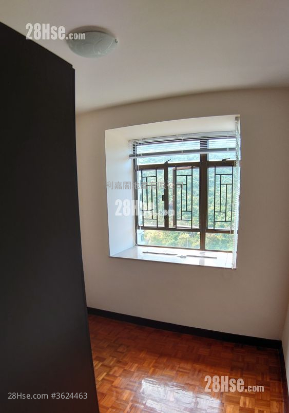 Heng Fa Chuen Sell 2 Bedrooms , 1 Bathroom 473 ft² Heng Fa Chuen Sell 2 Bedrooms , 1 Bathroom 473 ft²