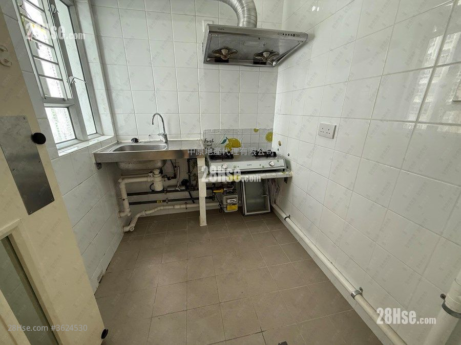 Shan Lai Court Sell 2 Bedrooms 385 ft² Shan Lai Court Sell 2 Bedrooms 385 ft²