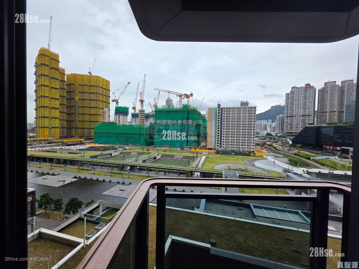 Upper River Bank Rental 658 ft² Upper River Bank Rental 658 ft²