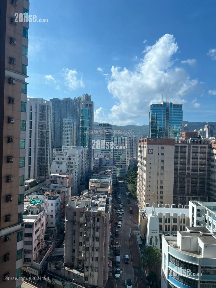 New Haven Sell 2 Bedrooms , 1 Bathroom 603 ft²