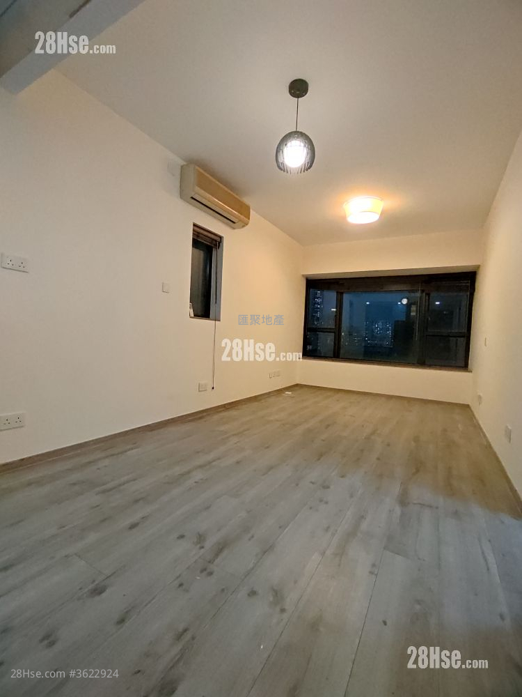 8 Waterloo Road Sell 2 Bedrooms , 1 Bathroom 441 ft²