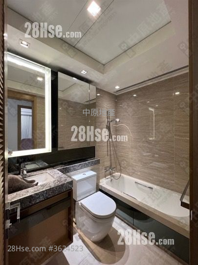 峻巒 售盤 3 房 , 2 浴室 716 平方呎 峻巒 售盤 3 房 , 2 浴室 716 平方呎