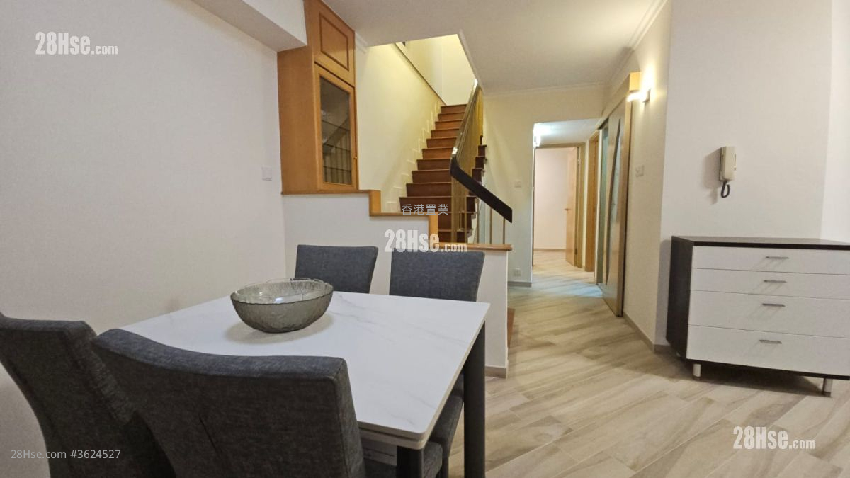 康怡花園 租盤 3 房 , 2 浴室 766 平方呎 康怡花園 租盤 3 房 , 2 浴室 766 平方呎