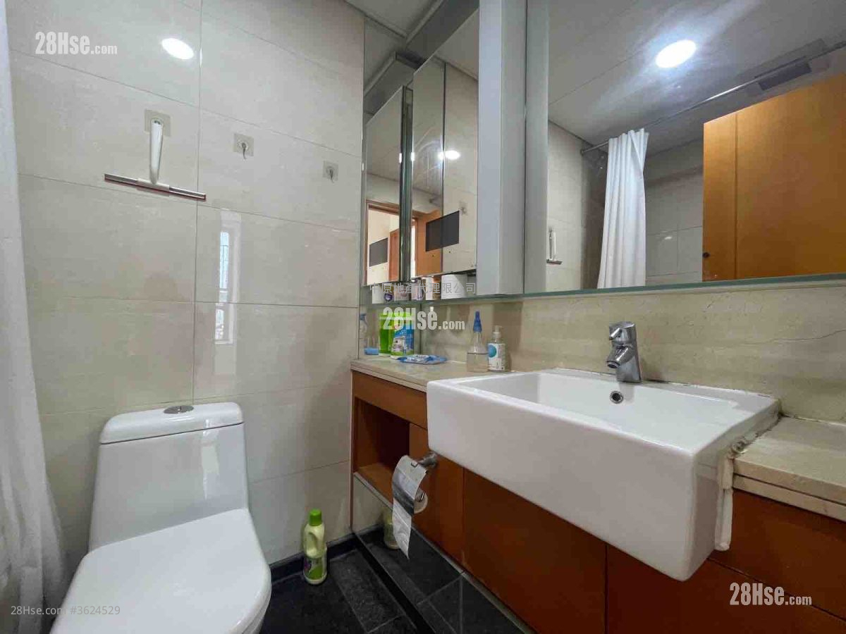 bathroom: Vision City Rental 2 Bedrooms , 2 Bathrooms 507 ft² bathroom: Vision City Rental 2 Bedrooms , 2 Bathrooms 507 ft²