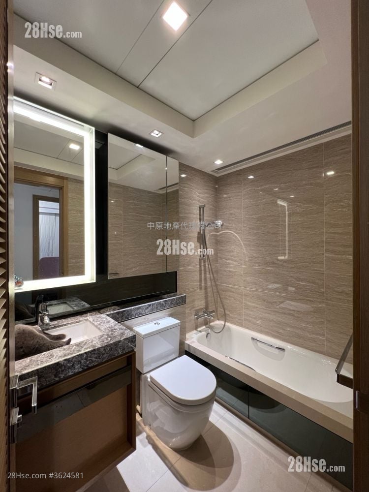 峻巒 售盤 3 房 , 2 浴室 716 平方呎 峻巒 售盤 3 房 , 2 浴室 716 平方呎