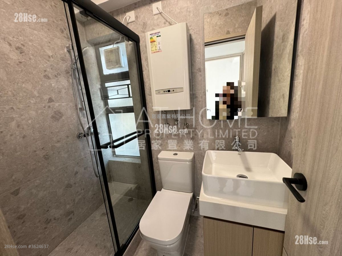 Centenary Mansion Rental 2 Bedrooms , 1 Bathroom 416 ft² Centenary Mansion Rental 2 Bedrooms , 1 Bathroom 416 ft²