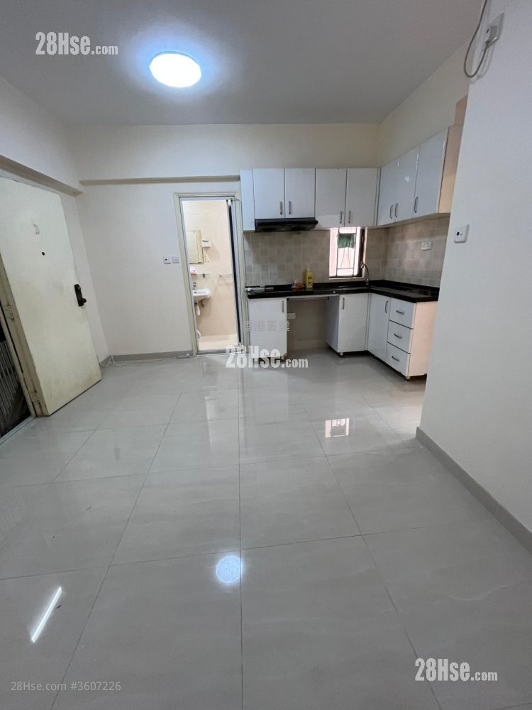 偉景樓 租盤 2 房 , 1 浴室 379 平方呎