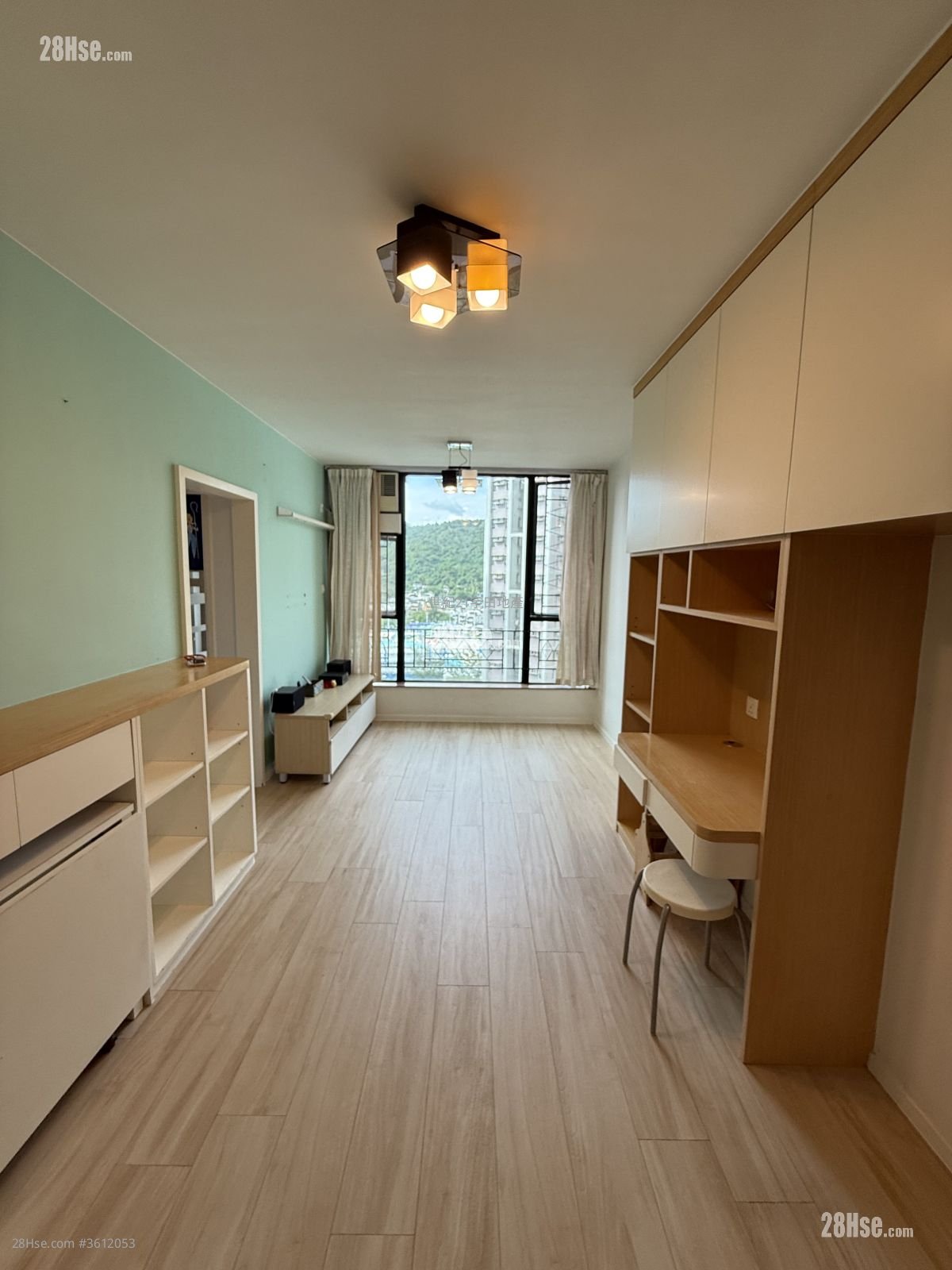 Fuller Gardens Sell 2 Bedrooms , 1 Bathroom 496 ft²