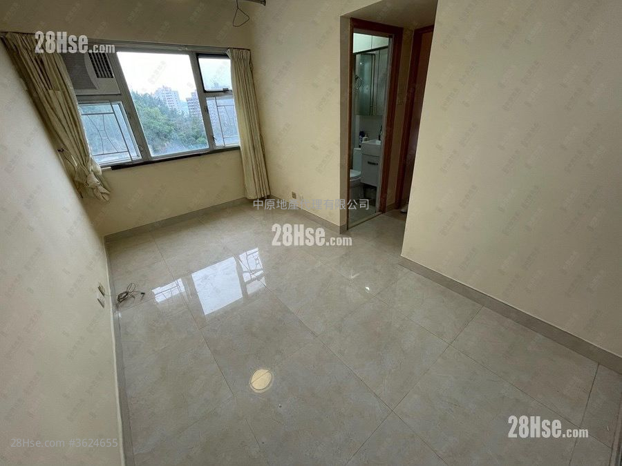 Shan Tsui Court Sell 2 Bedrooms 374 ft²