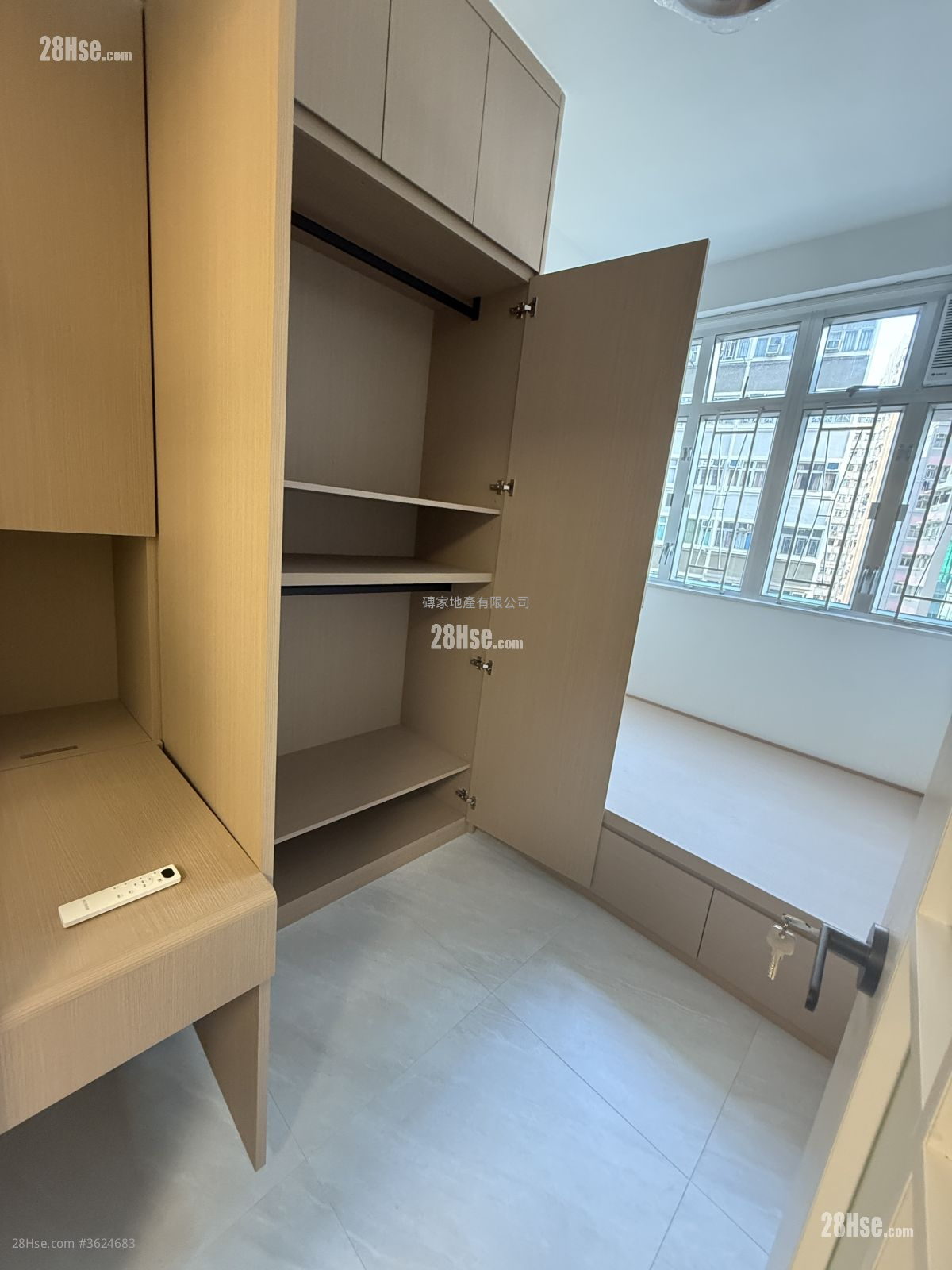 光華大廈 租盤 2 房 , 1 浴室 452 平方呎 光華大廈 租盤 2 房 , 1 浴室 452 平方呎