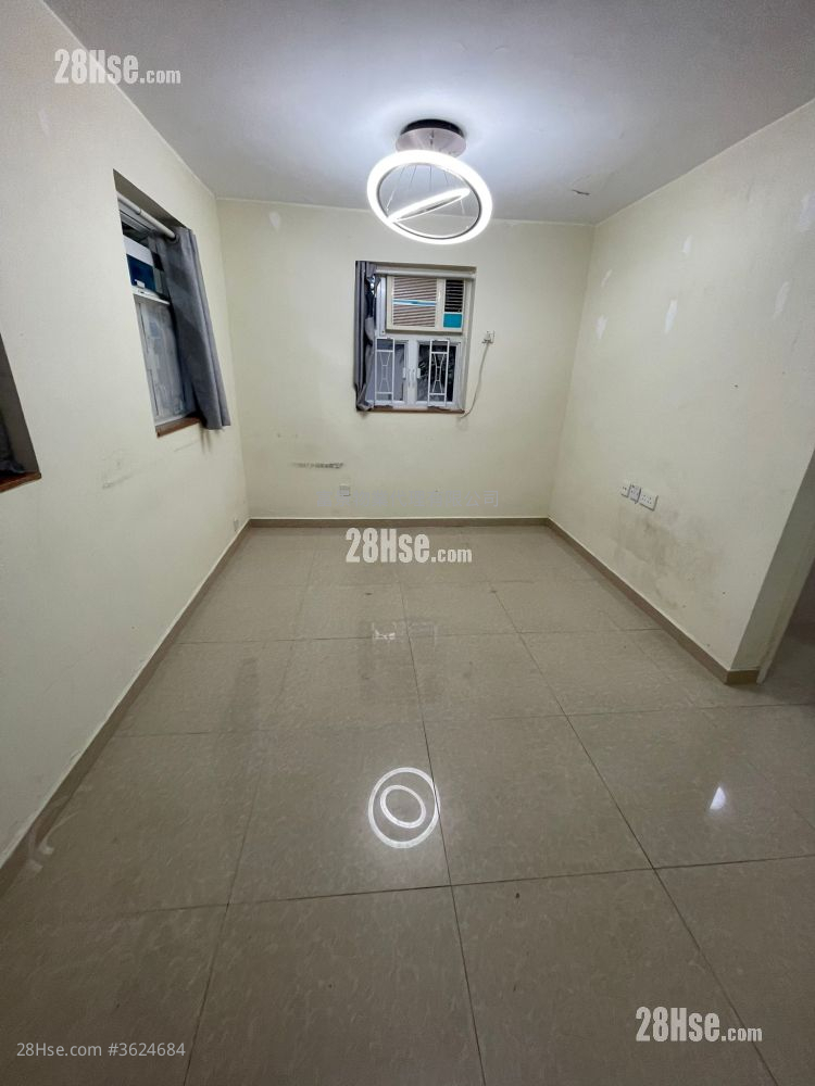 村屋 租盤 1 房 , 1 浴室 350 平方呎 村屋 租盤 1 房 , 1 浴室 350 平方呎