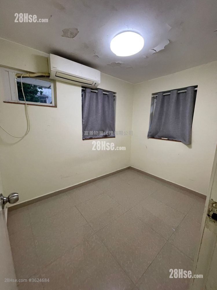 村屋 租盤 1 房 , 1 浴室 350 平方呎 村屋 租盤 1 房 , 1 浴室 350 平方呎