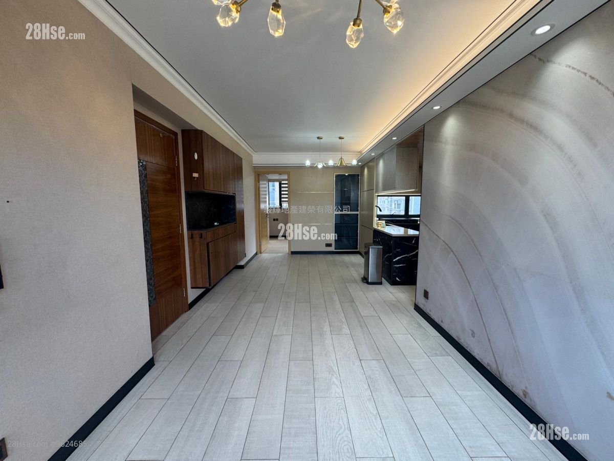 Foursquare Mansion Rental 2 Bedrooms , 1 Bathroom 563 ft² Foursquare Mansion Rental 2 Bedrooms , 1 Bathroom 563 ft²