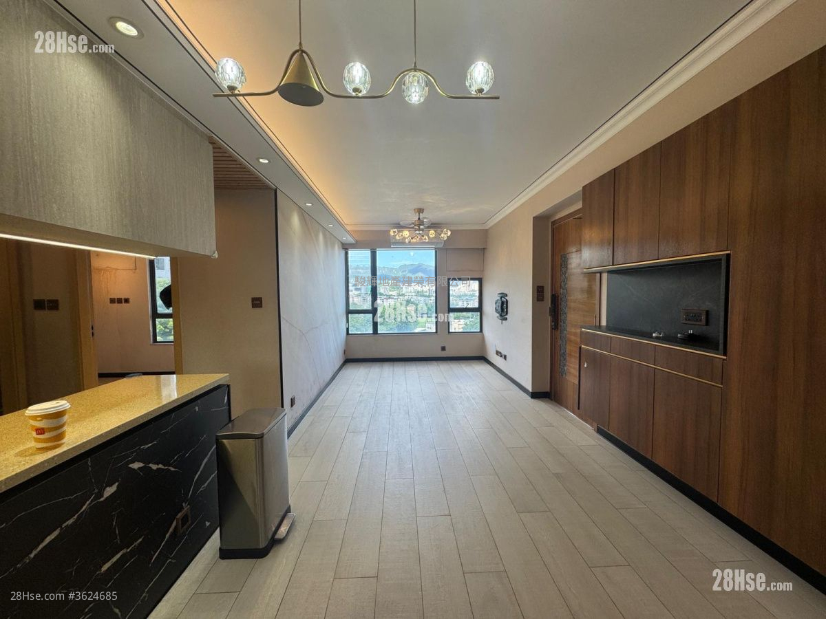 Foursquare Mansion Rental 2 Bedrooms , 1 Bathroom 563 ft² Foursquare Mansion Rental 2 Bedrooms , 1 Bathroom 563 ft²