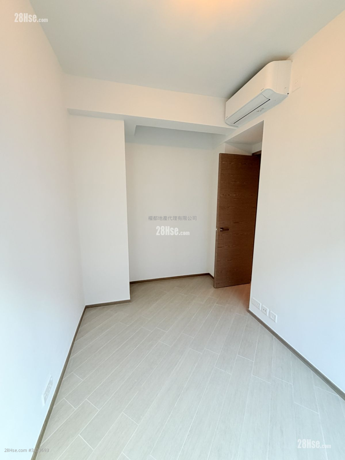 High Park Rental 2 Bedrooms , 1 Bathroom 420 ft² High Park Rental 2 Bedrooms , 1 Bathroom 420 ft²