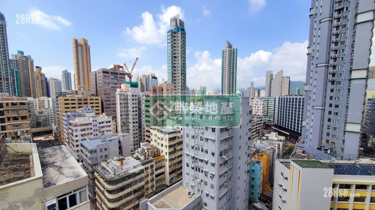 Hing Wong Court Sell 2 Bedrooms , 1 Bathroom 326 ft² Hing Wong Court Sell 2 Bedrooms , 1 Bathroom 326 ft²