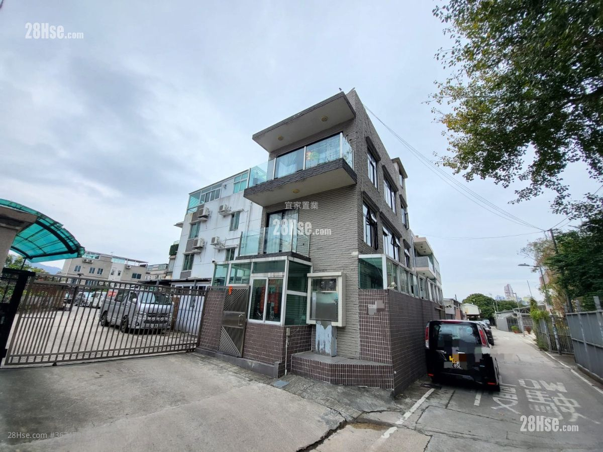 村屋 售盤 5+ 房 , 4 浴室 1,200 平方呎