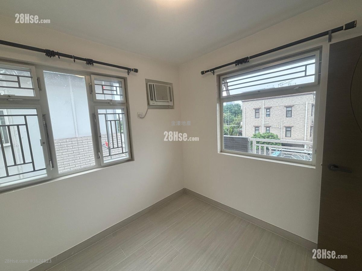 村屋 租盤 3 房 , 1 浴室 700 平方呎 村屋 租盤 3 房 , 1 浴室 700 平方呎