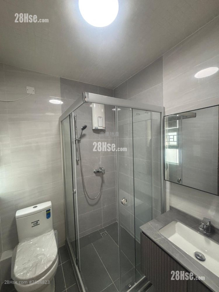 村屋 租盤 3 房 , 1 浴室 700 平方呎 村屋 租盤 3 房 , 1 浴室 700 平方呎