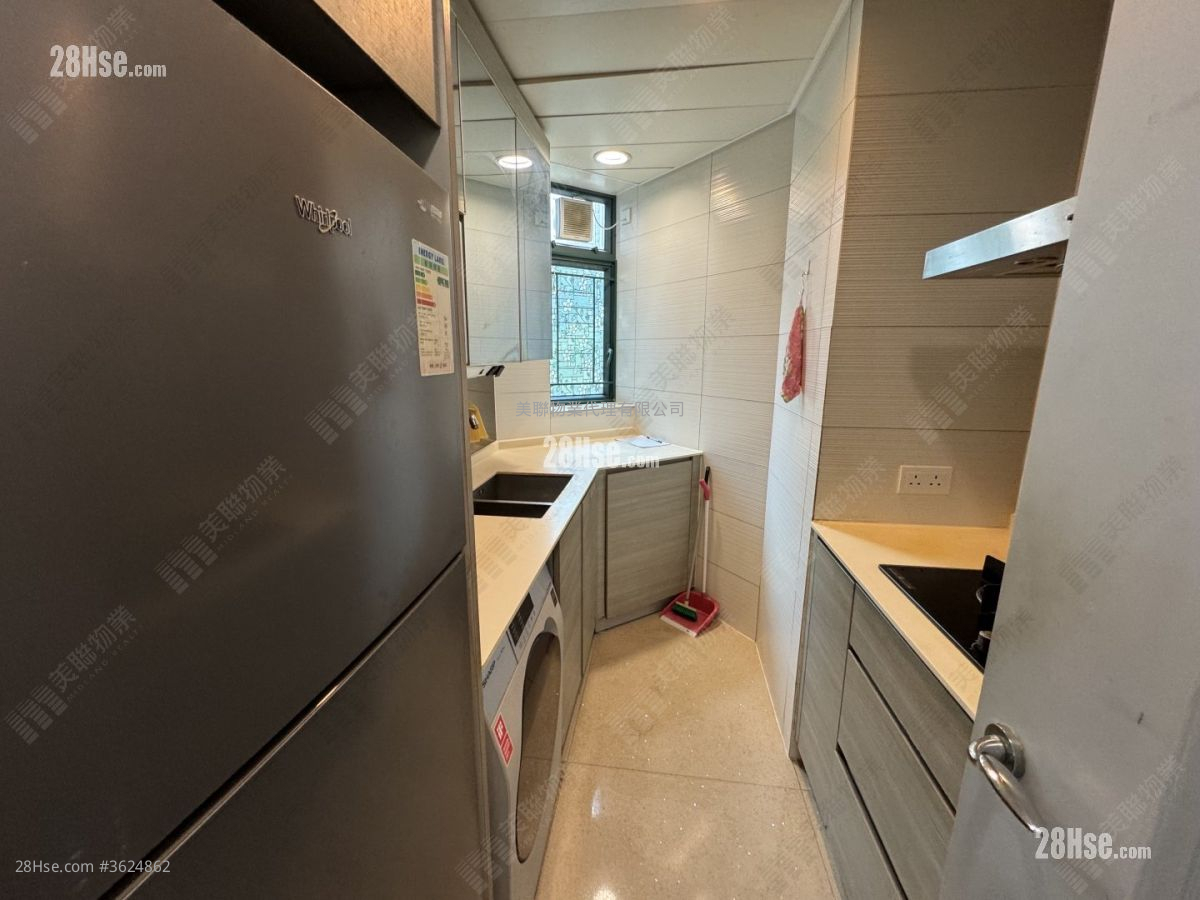 Mont Vert Sell 3 Bedrooms 736 ft² Mont Vert Sell 3 Bedrooms 736 ft²